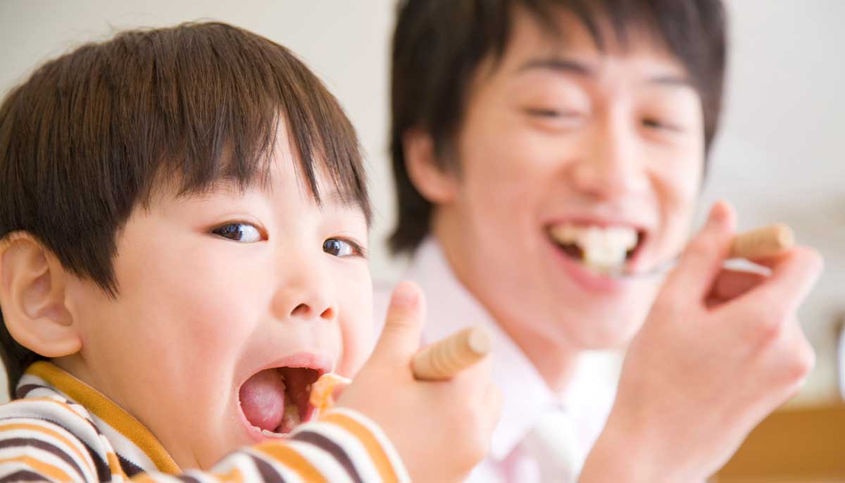 To establish positive eating experiences, expose children to a wide variety of foods.